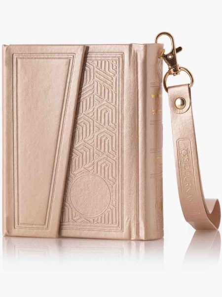 סידור כיס לבת ישראל דגם מגנט צבע זהב בהיר