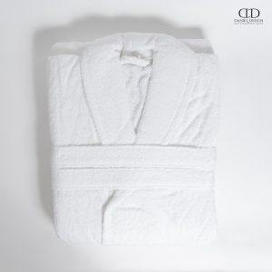 חלוק מגבת צבע לבן