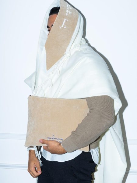 טלית Premium - דגם בית יוסף עם עטרה דגם אימפלה יברכך צבע בז'