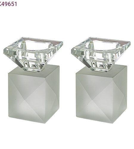 פמוטים דגם קוביה קריסטל צבע חלבי