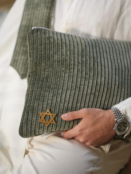 סט כיסויים דניאל דגם קורדרוי עבה צבע ירוק זית מגן דוד זהב