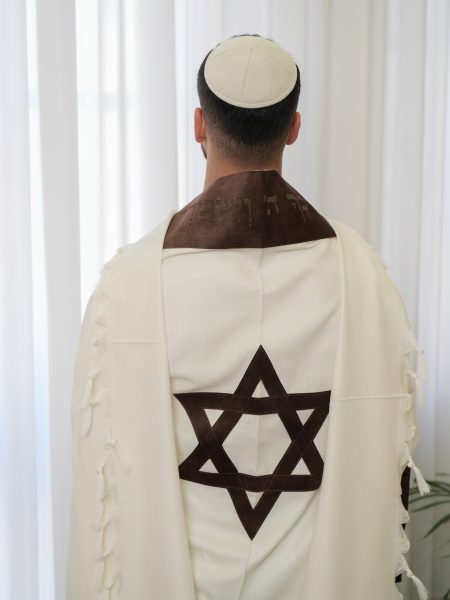 טלית Premium - דגם בית יוסף עם עטרה דגם איטליה יברכך מגן דוד גדול צבע חום שוקולד