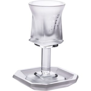 כוס קידוש דגם בורא פרי הגפן מרובעת צבע חלבי