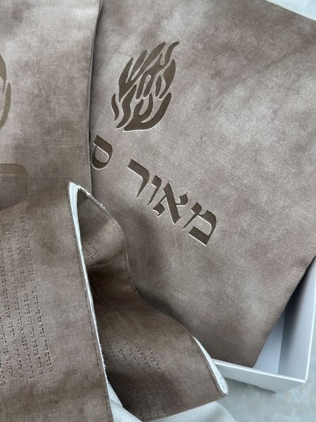 סט חתנים דניאל דגם איטליה התיקון הכללי והאש שלי צבע חום מוקה עם פתיל תכלת