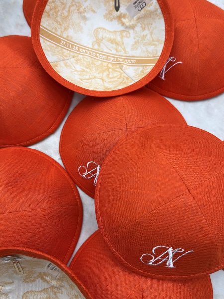 כיפה מעוצבת דגם דיור רקמה והדפסה פנימית צבע כתום