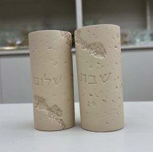 זוג פמוטים בטון דגם עגול גבוה צבע בז'