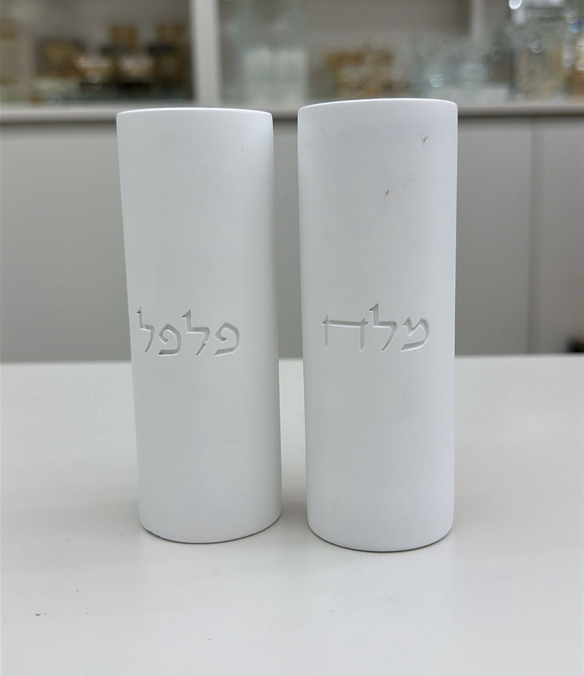 זוג מלחיות בטון דגם עגול גבוה צבע לבן